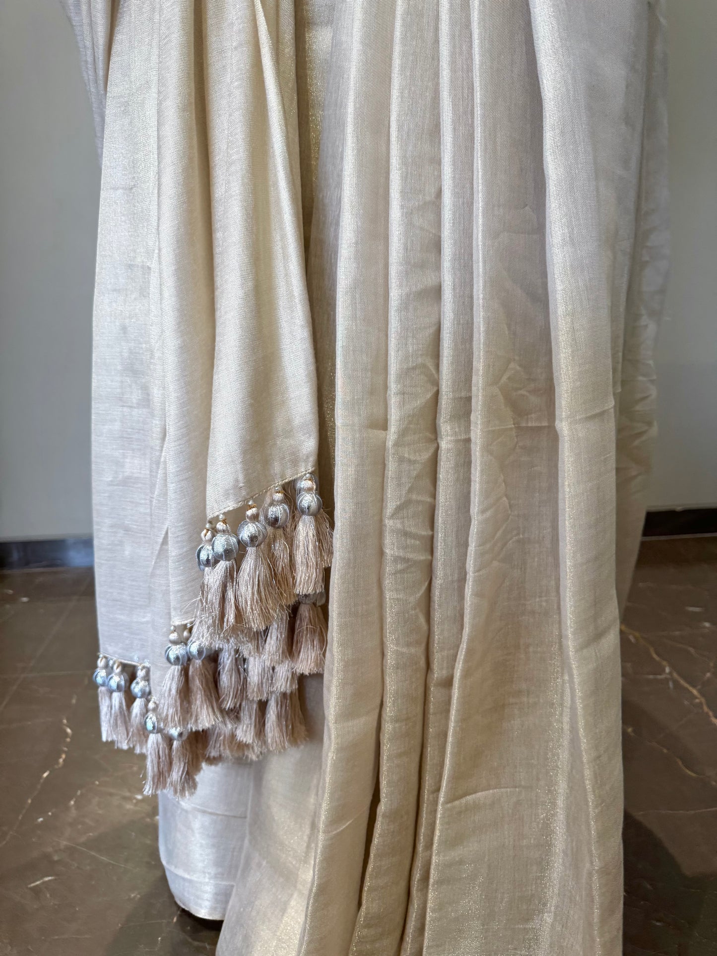 Ball Tassels Cream