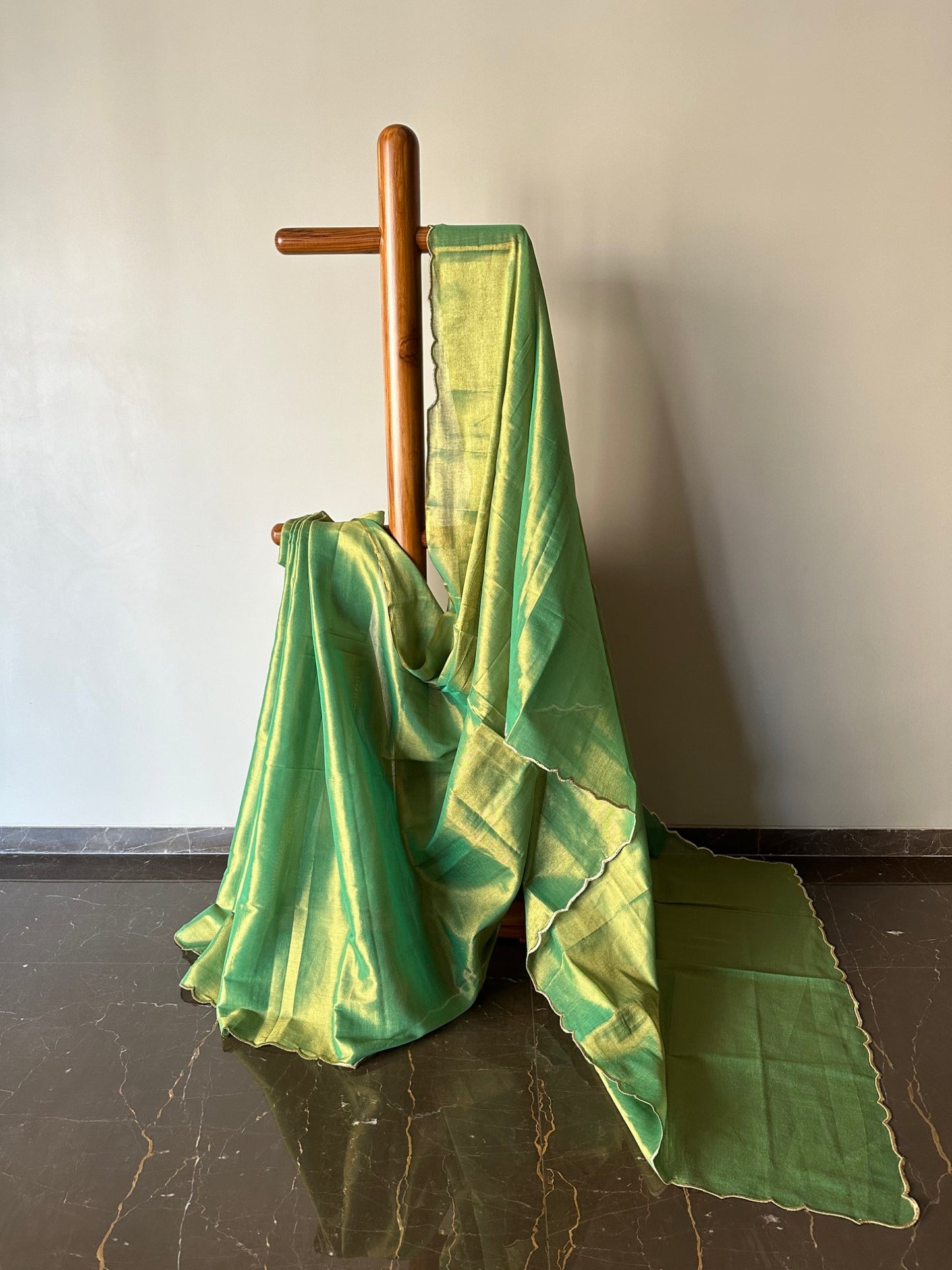 Handloom Tissue Saree with Scallop Border