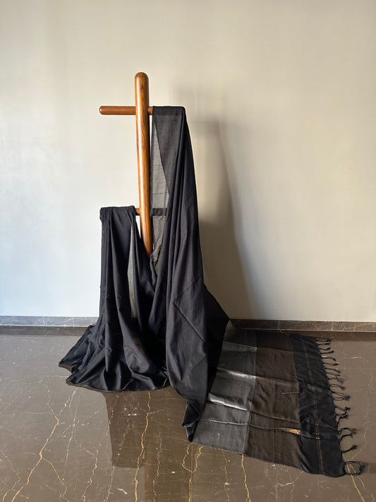 Plain Khadi Cotton Saree with Metallic Pallu --