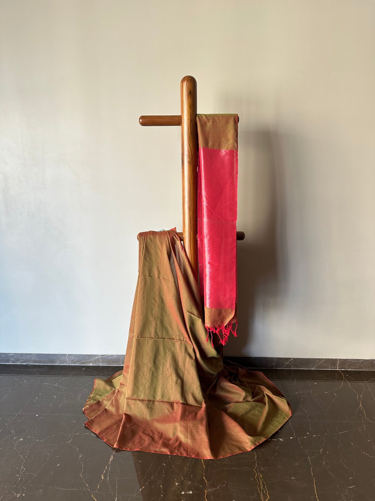 Plain Khadi Cotton Saree with Metallic Pallu --