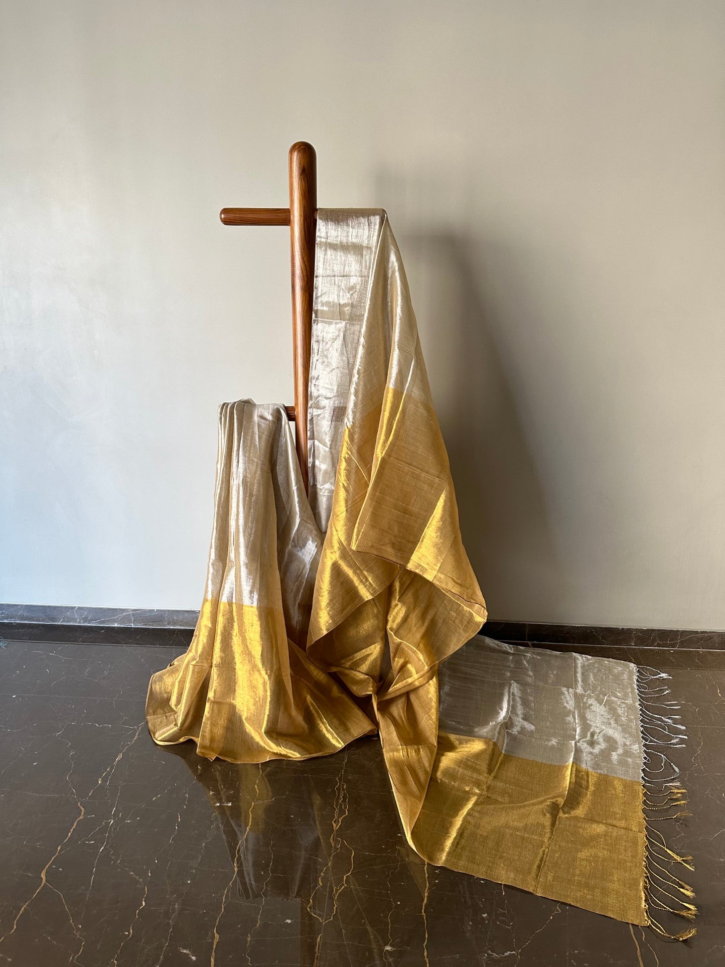 Dual Tone Tissue Saree