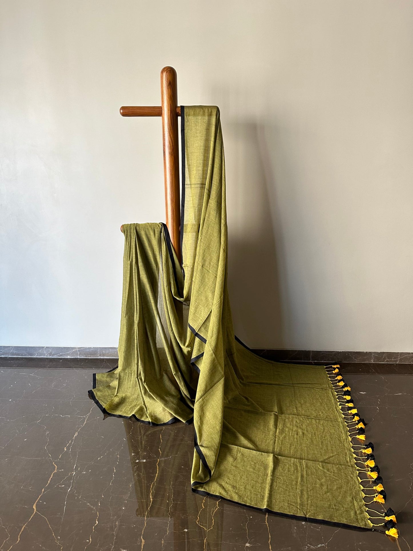 Mul Cotton Plain Saree --