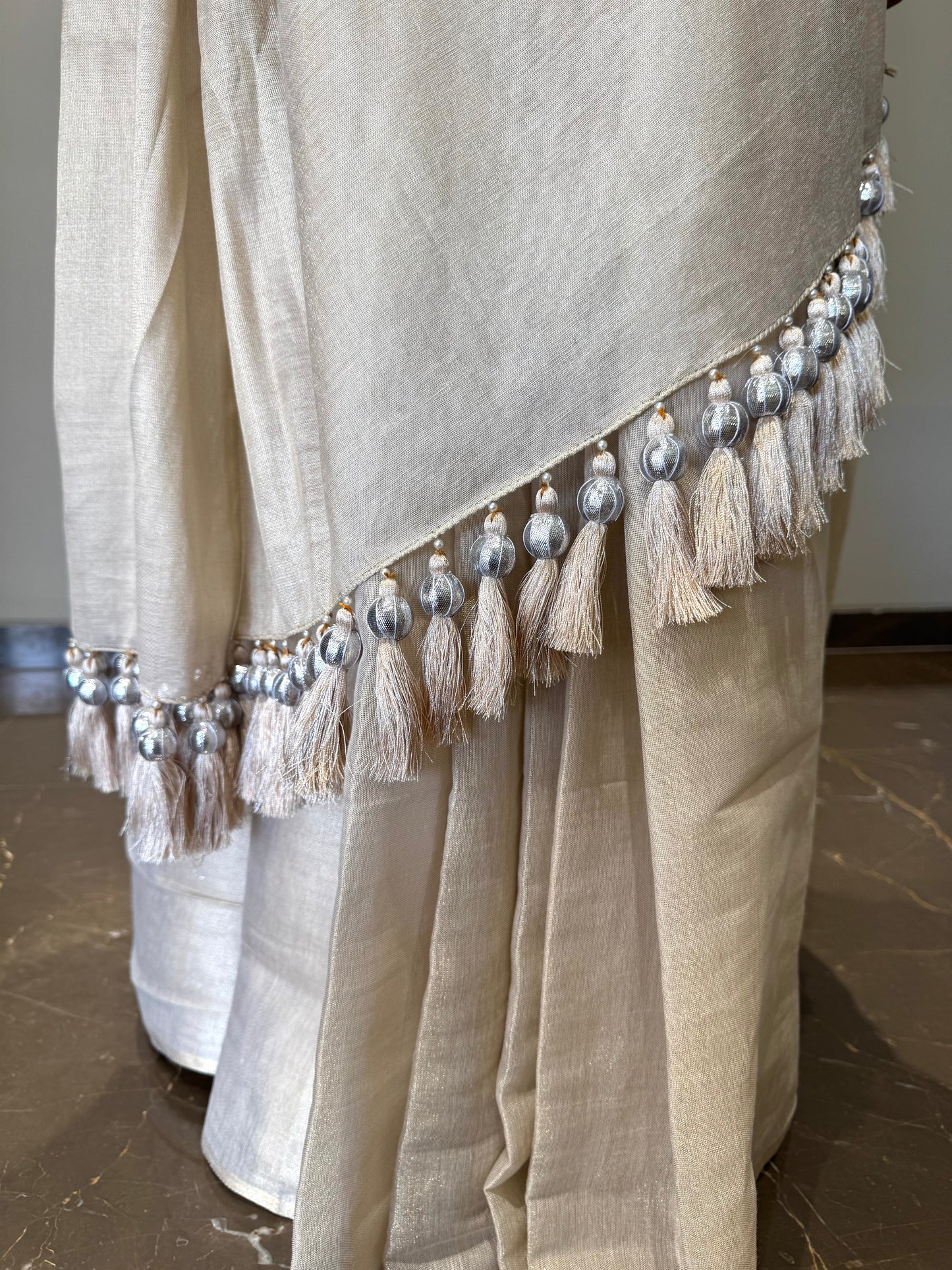 Ball Tassels Cream