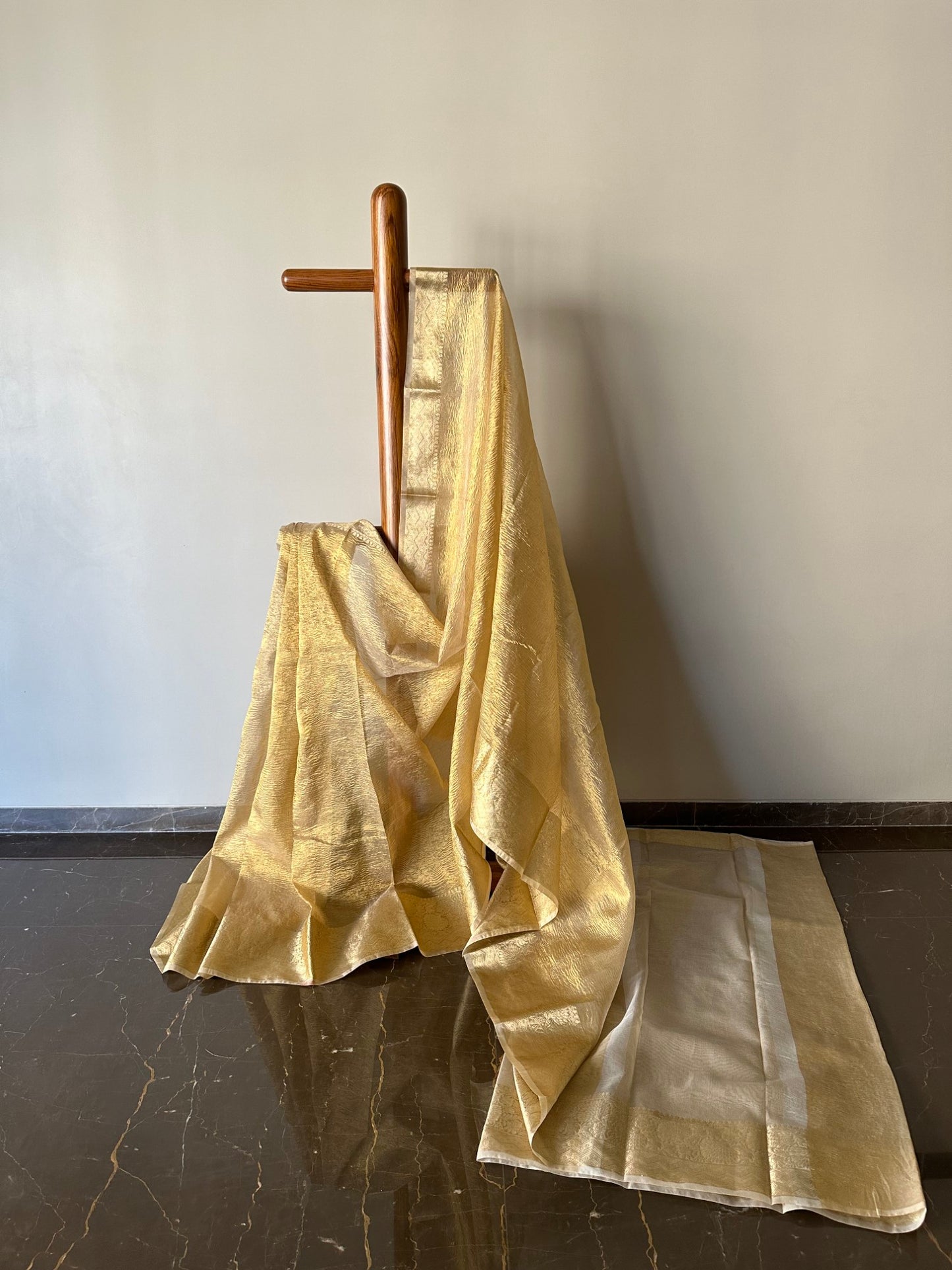 Crush Tissue Saree