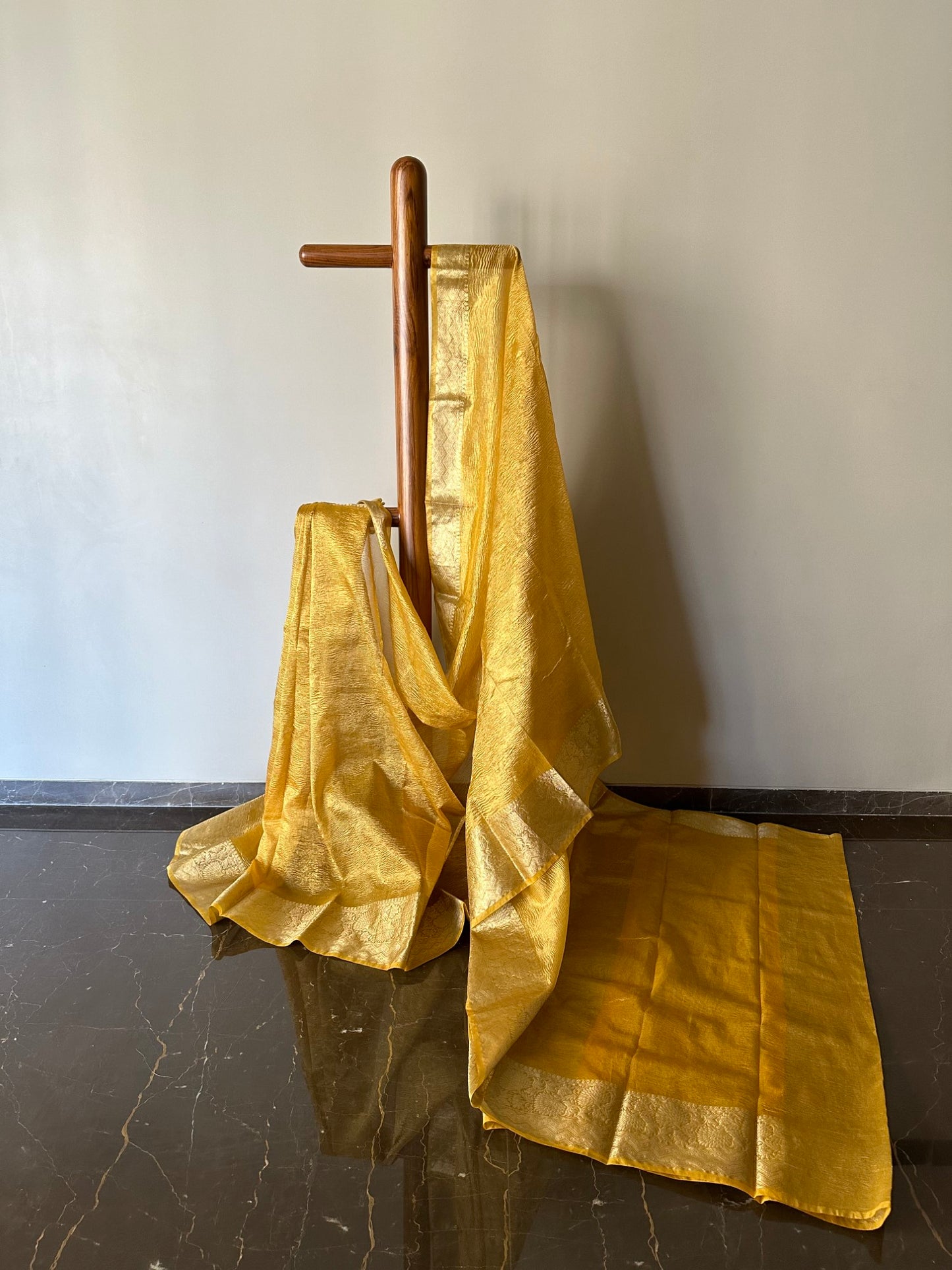 Crush Tissue Saree